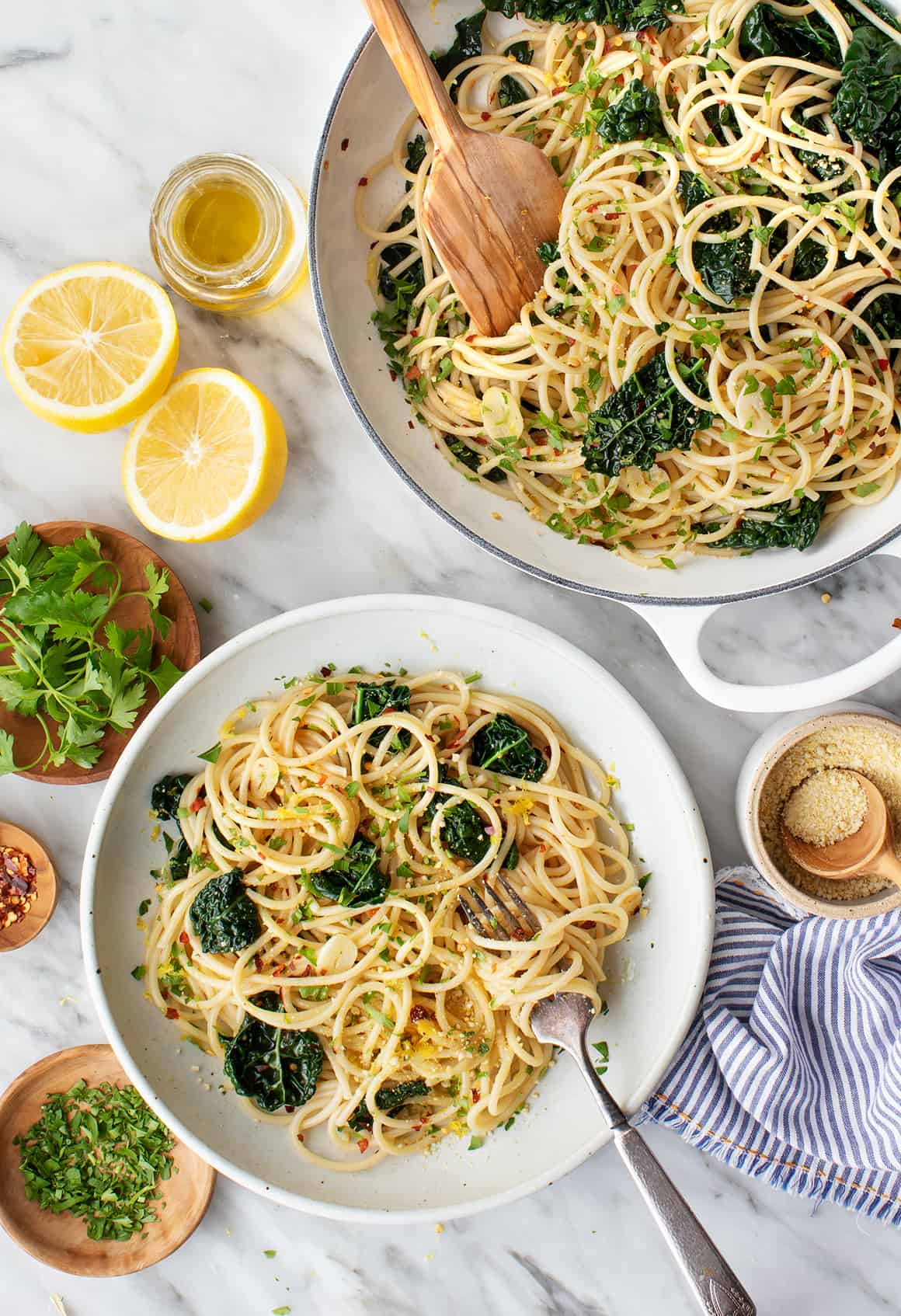 Spaghetti aglio e olio - healthy dinner ideas
