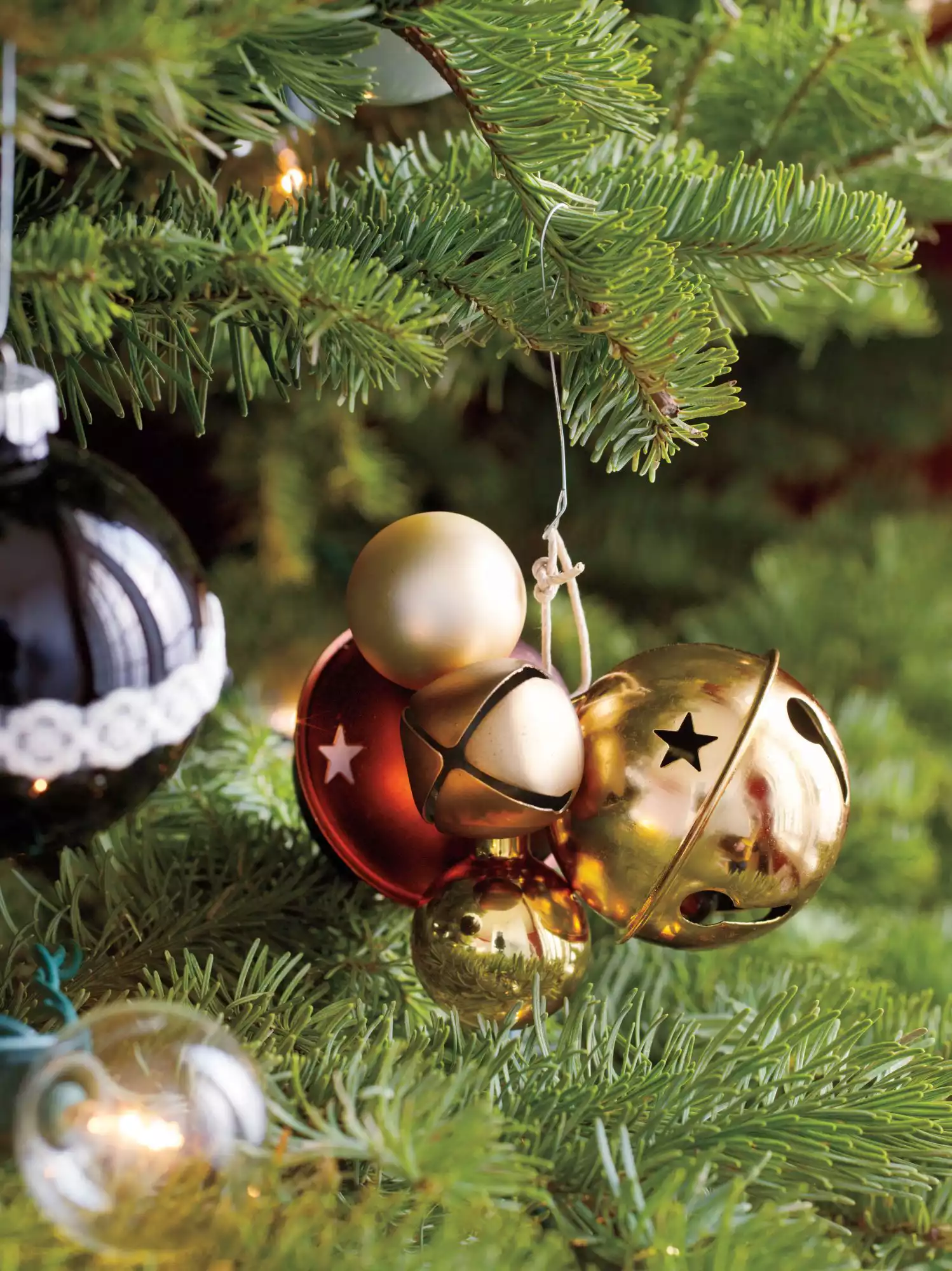 Christmas Decorating Ideas: Bell Ornaments